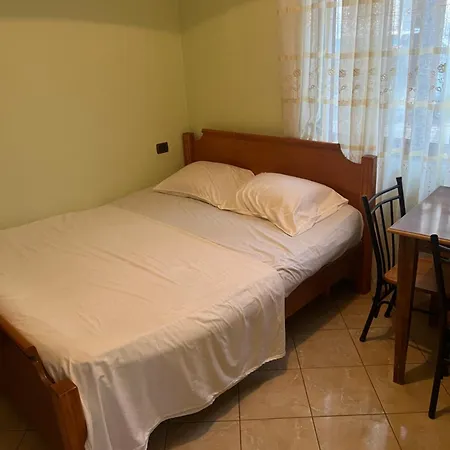 Xhejsoni Hotel